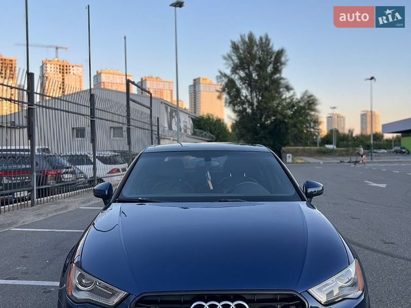 Седан Audi A3 2015 в Киеве
