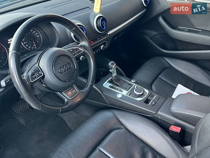 Седан Audi A3 2015 в Киеве