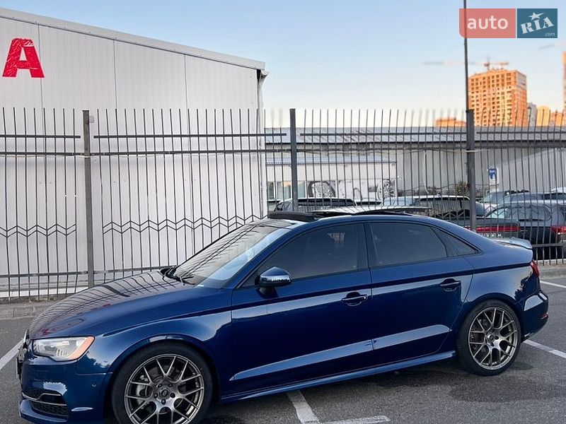 Седан Audi A3 2015 в Киеве
