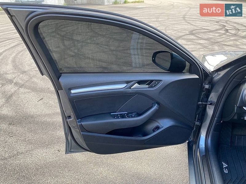Седан Audi A3 2015 в Киеве