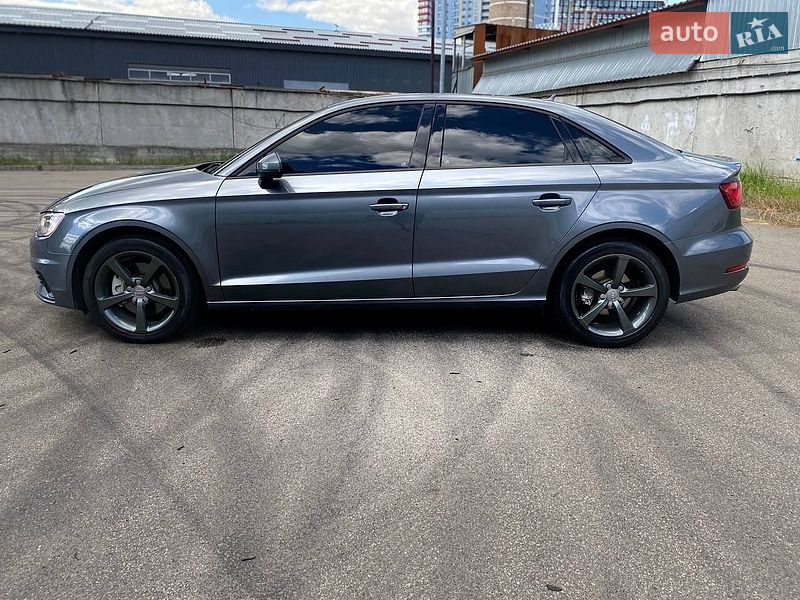 Седан Audi A3 2015 в Киеве