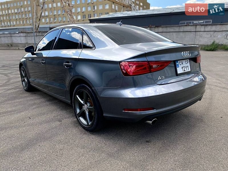 Седан Audi A3 2015 в Киеве