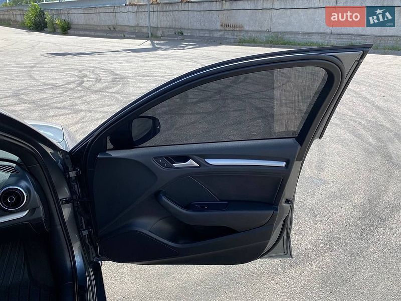 Седан Audi A3 2015 в Киеве