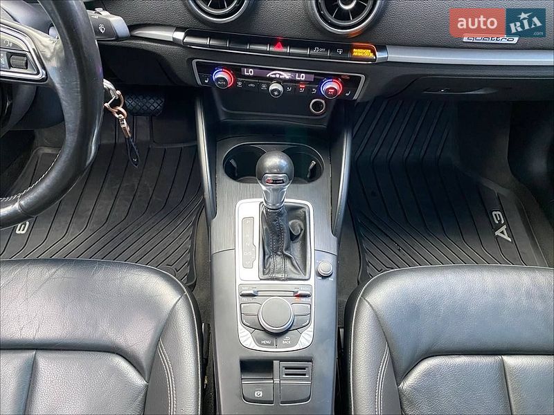 Седан Audi A3 2015 в Киеве