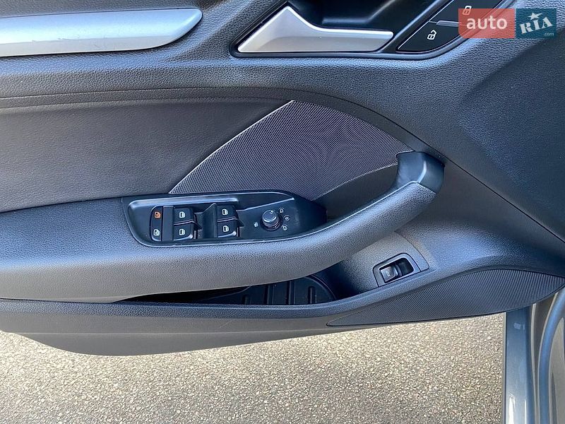 Седан Audi A3 2015 в Киеве