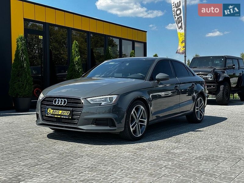 Седан Audi A3 2020 в Ивано-Франковске