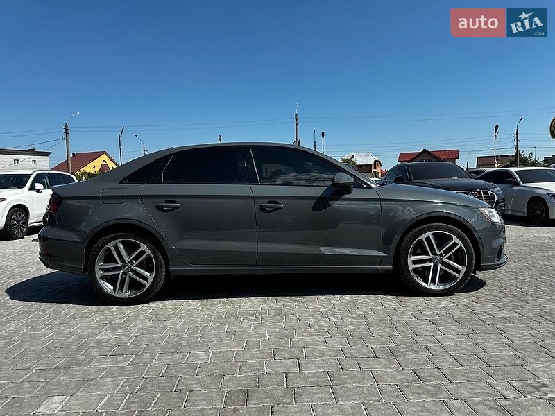 Седан Audi A3 2020 в Ивано-Франковске