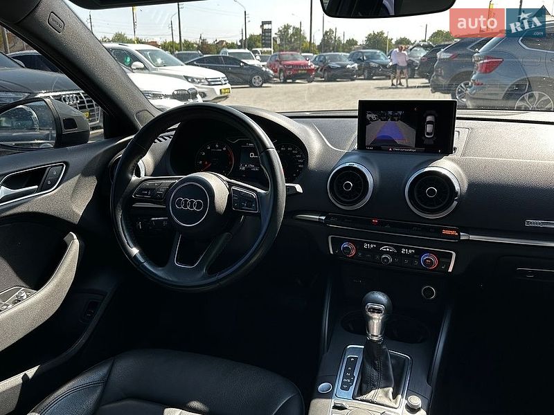 Седан Audi A3 2020 в Ивано-Франковске