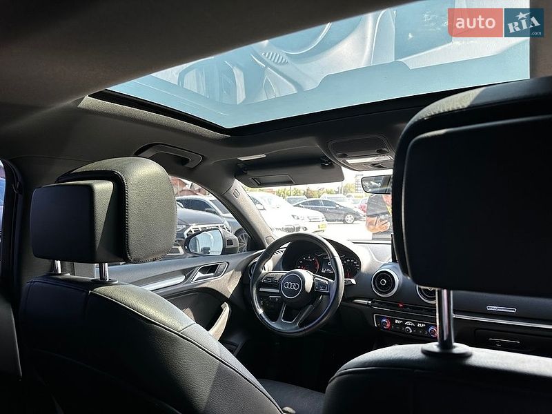Седан Audi A3 2020 в Ивано-Франковске