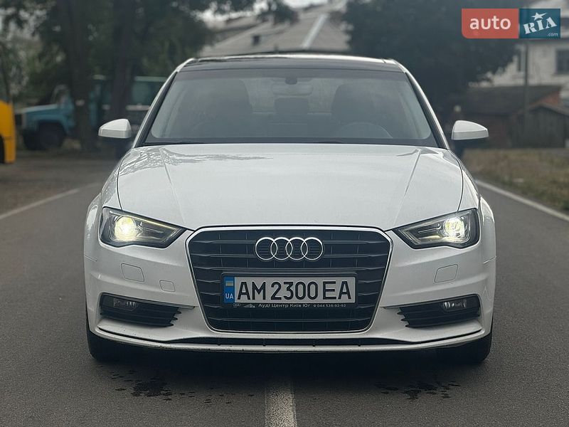 Седан Audi A3 2015 в Малине