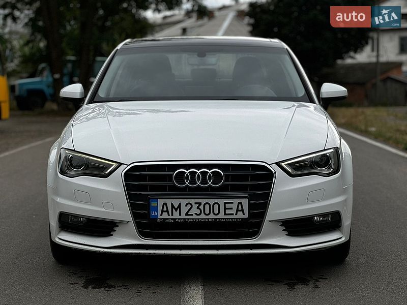 Седан Audi A3 2015 в Малине