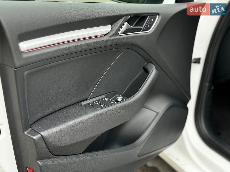 Седан Audi A3 2015 в Малине