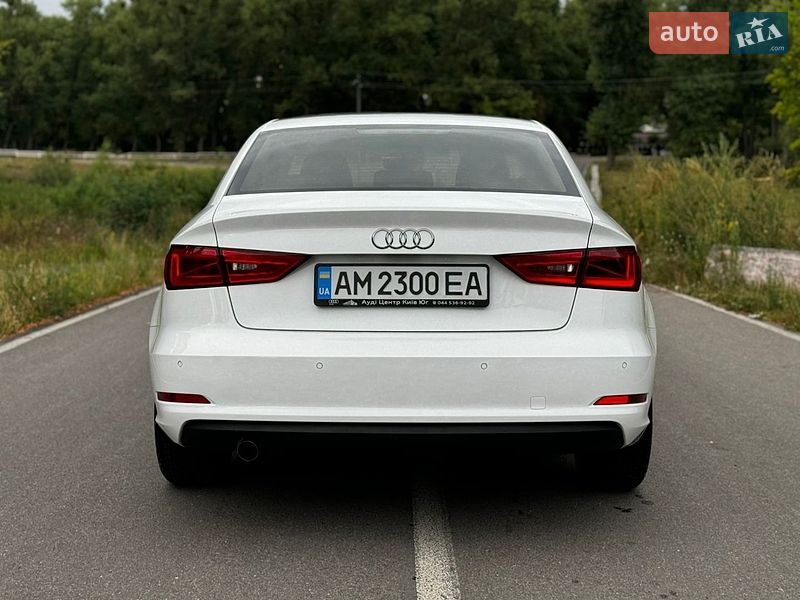 Седан Audi A3 2015 в Малине