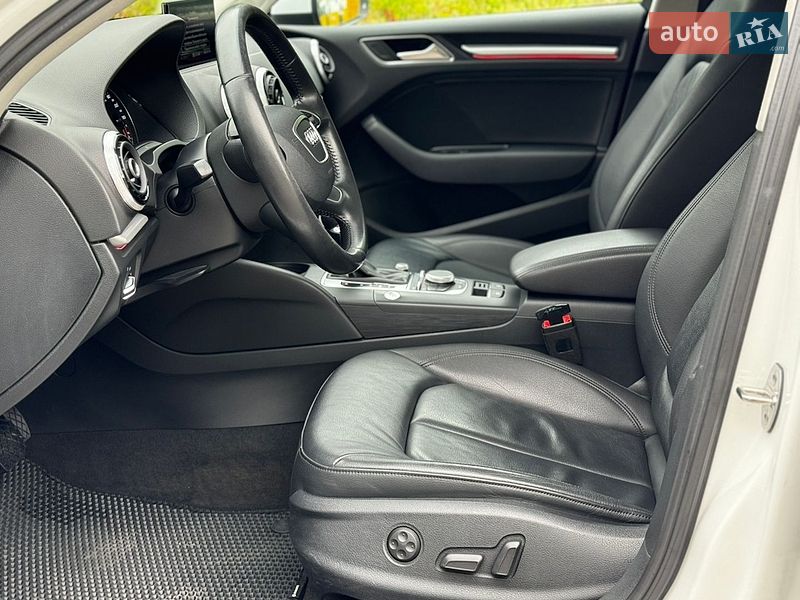 Седан Audi A3 2015 в Малине