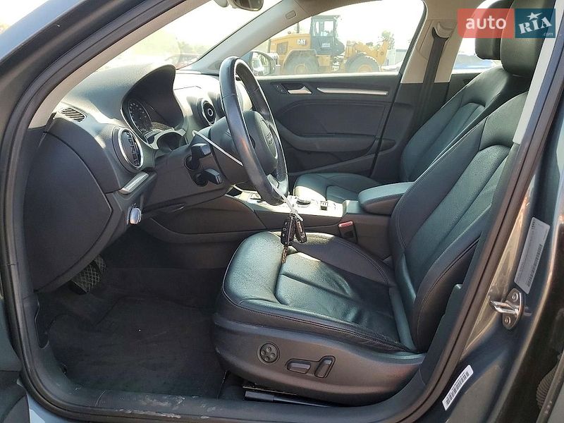 Седан Audi A3 2014 в Львове