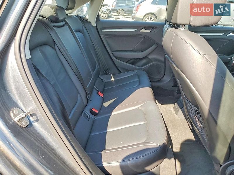 Седан Audi A3 2014 в Львове