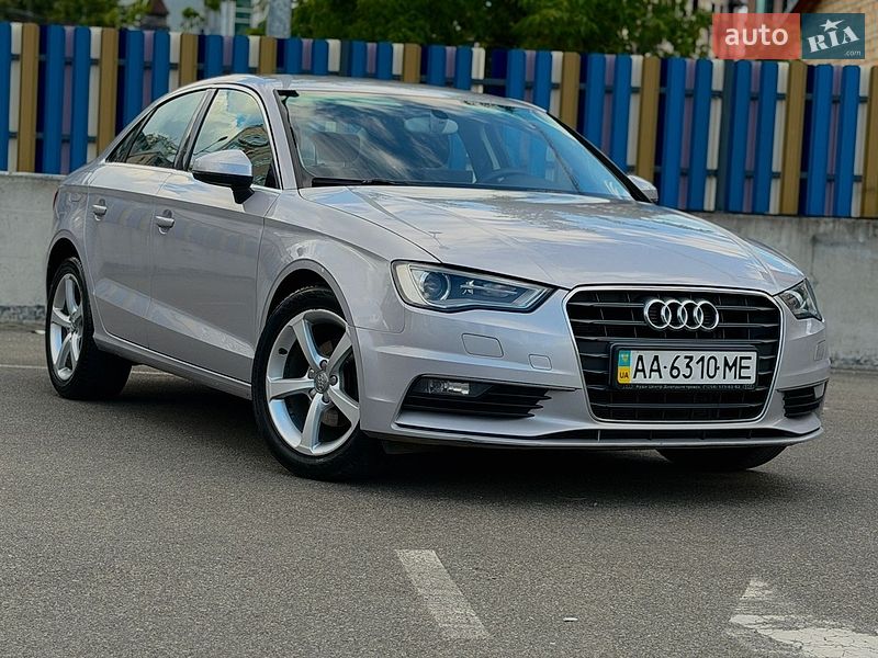 Седан Audi A3 2013 в Киеве