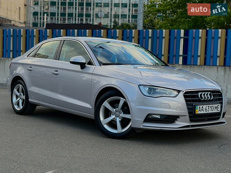 Седан Audi A3 2013 в Киеве