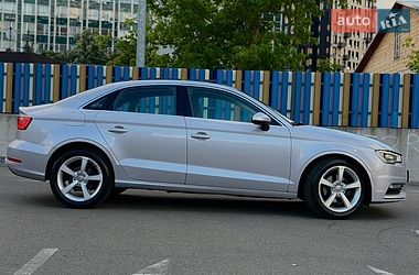 Седан Audi A3 2013 в Киеве