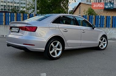 Седан Audi A3 2013 в Киеве
