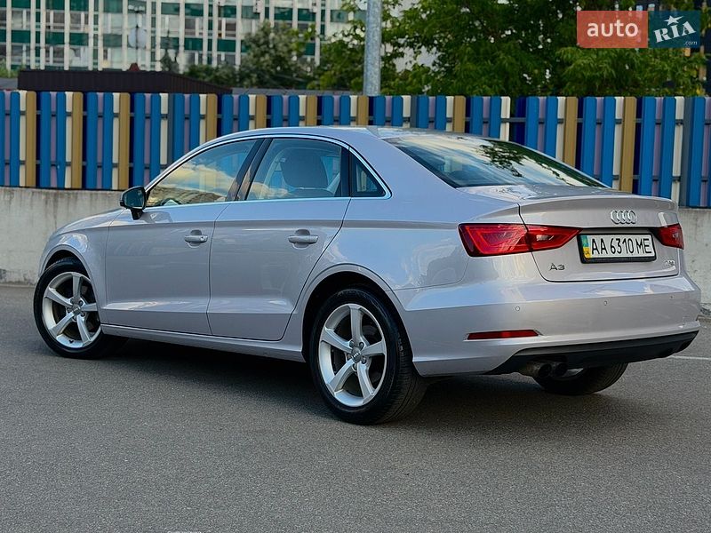 Седан Audi A3 2013 в Киеве