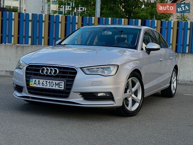 Седан Audi A3 2013 в Киеве