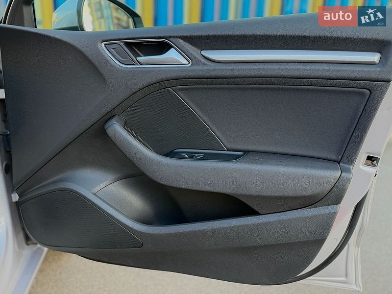 Седан Audi A3 2013 в Киеве