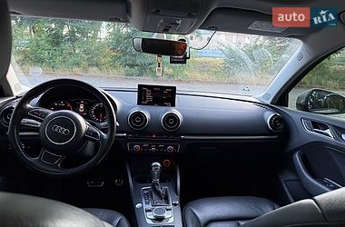 Седан Audi A3 2015 в Киеве