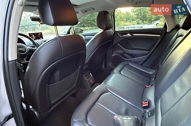 Седан Audi A3 2015 в Киеве
