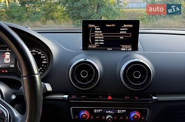 Седан Audi A3 2015 в Киеве