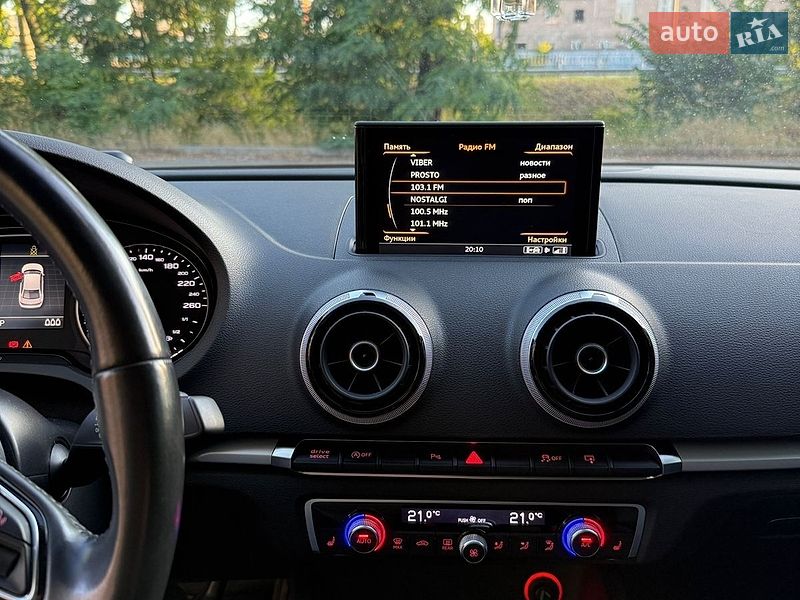 Седан Audi A3 2015 в Киеве