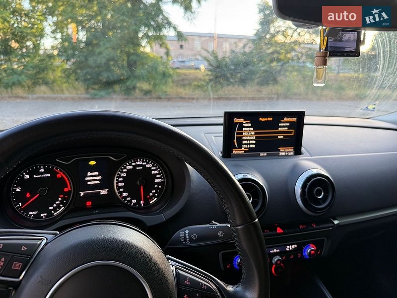 Седан Audi A3 2015 в Киеве