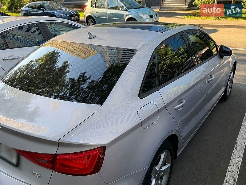 Седан Audi A3 2015 в Киеве