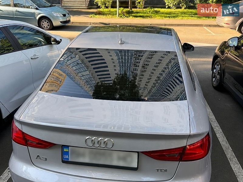 Седан Audi A3 2015 в Киеве