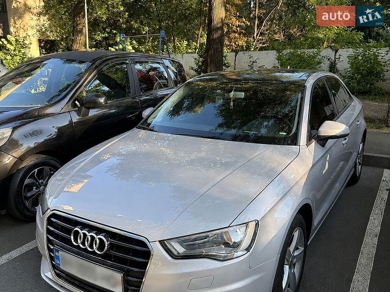 Седан Audi A3 2015 в Киеве