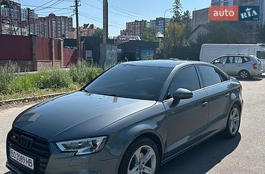 Audi A3  2016