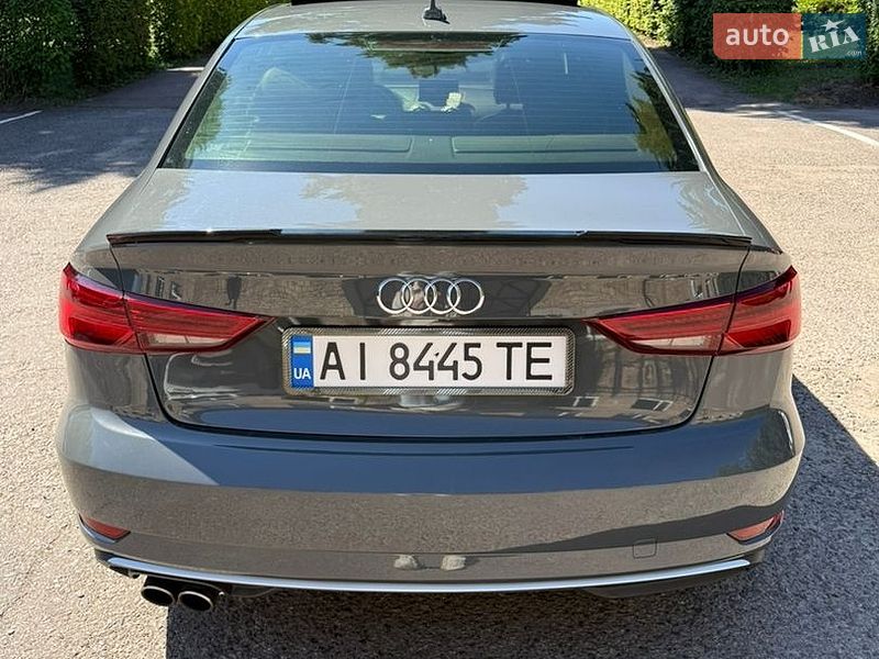 Седан Audi A3 2017 в Киеве