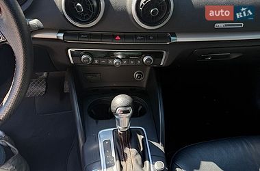 Седан Audi A3 2017 в Киеве
