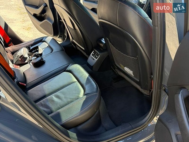 Седан Audi A3 2017 в Киеве