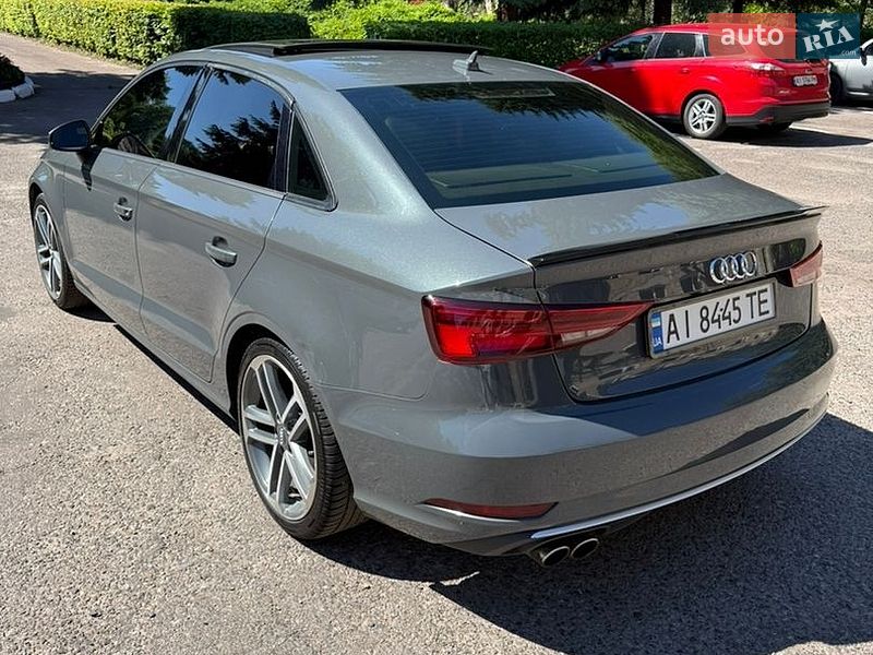 Седан Audi A3 2017 в Киеве