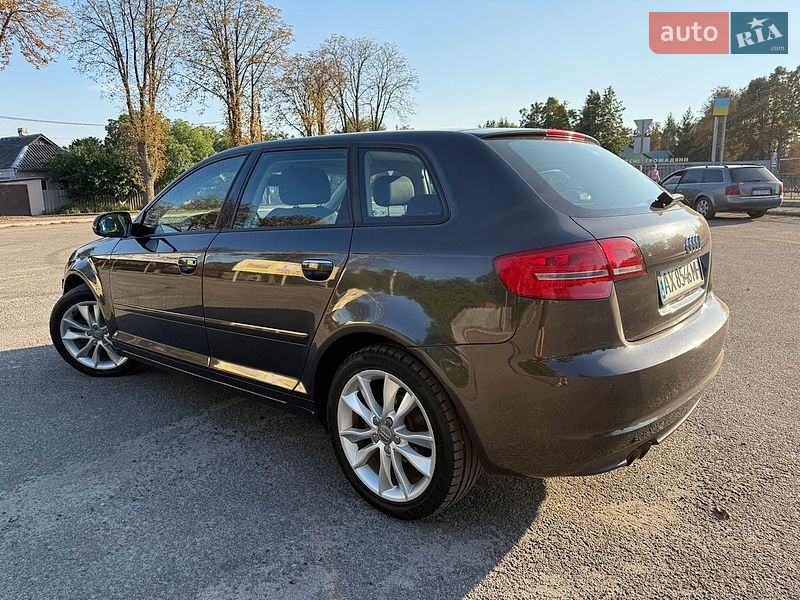 Хэтчбек Audi A3 2011 в Первомайске