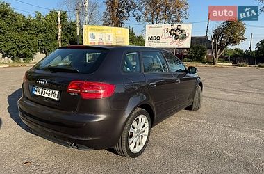 Хэтчбек Audi A3 2011 в Первомайске