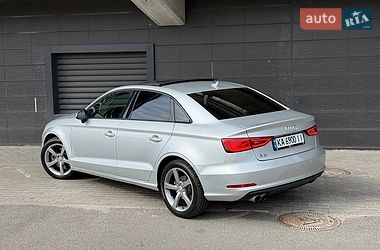 Седан Audi A3 2014 в Киеве