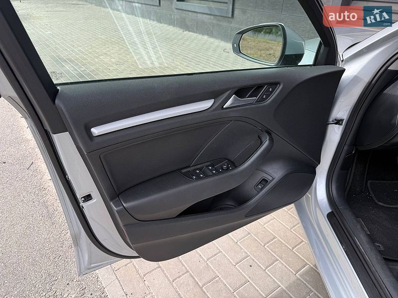 Седан Audi A3 2014 в Киеве