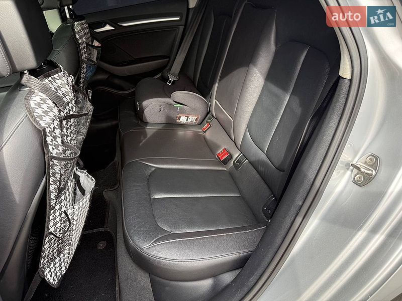 Седан Audi A3 2014 в Киеве