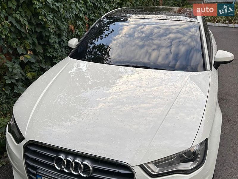 Седан Audi A3 2015 в Хмельницком