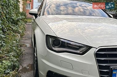 Седан Audi A3 2015 в Хмельницком