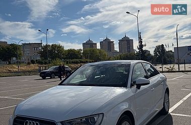 Audi A3  2016