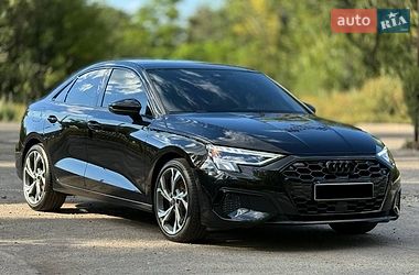Седан Audi A3 2023 в Дніпрі