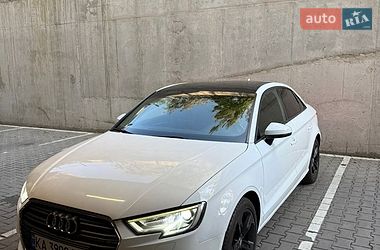 Седан Audi A3 2017 в Киеве